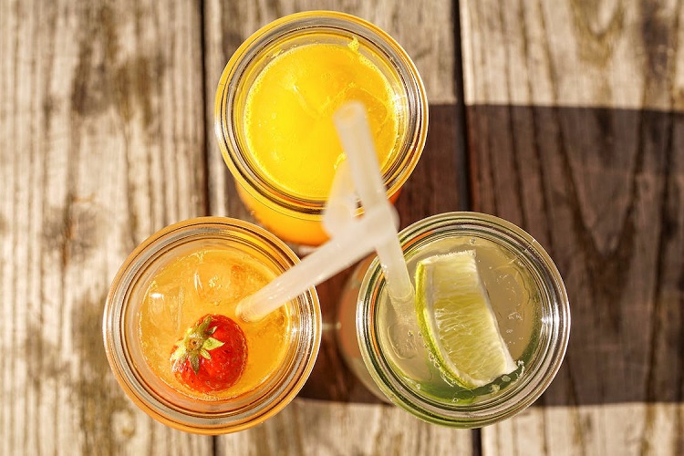From Farm to Glass: 6 Fresh Juice Recipes Using Seasonal Produce